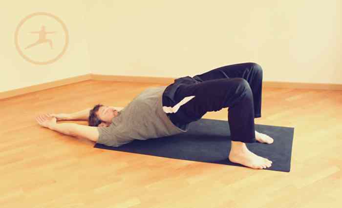 SETU BANDHASANA · Beneficios de la práctica de Yoga